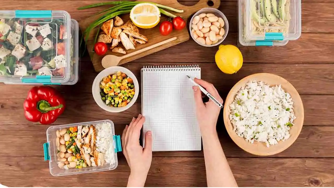 لیست غذاهای بعد از زایمان سزارین و طبیعی